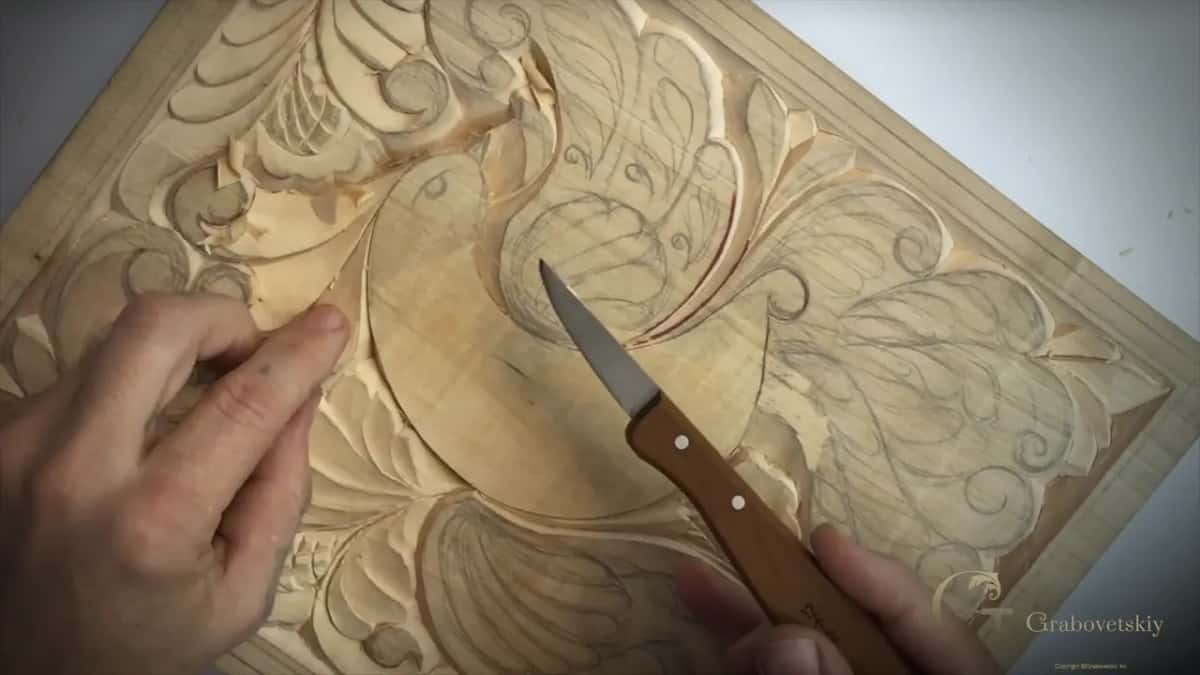Upright knife in the middle