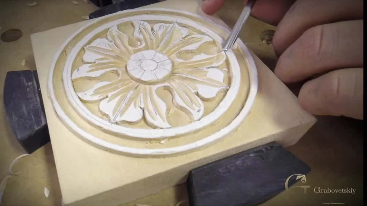 Tool tip by the ring.