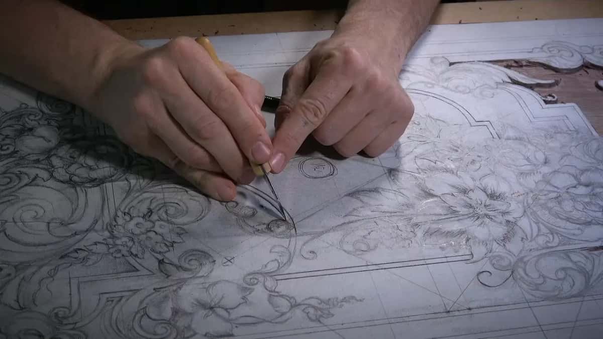 Side view, knife drawn along an edge