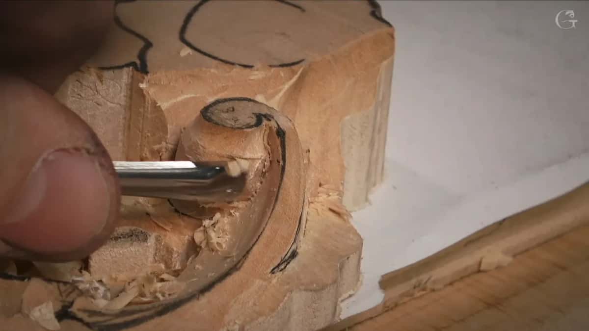 Small tool entering the drawn spiral