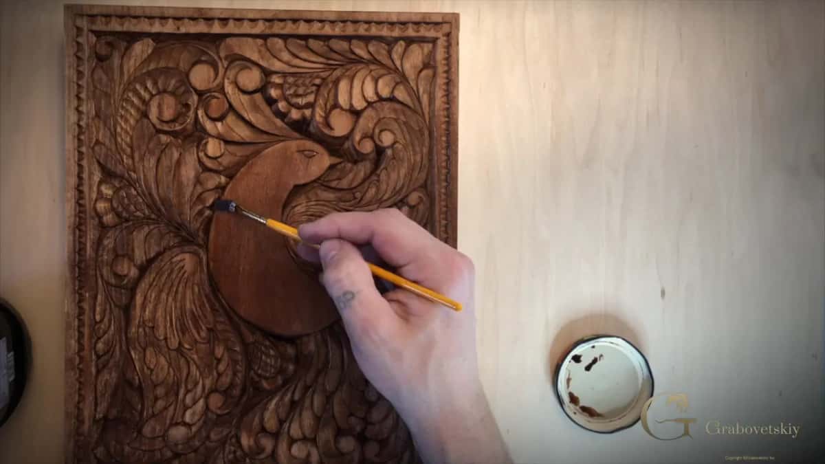 Yellow-handled brush on the bird, the whole panel brown