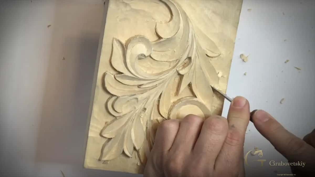 Pinching a slim tool
