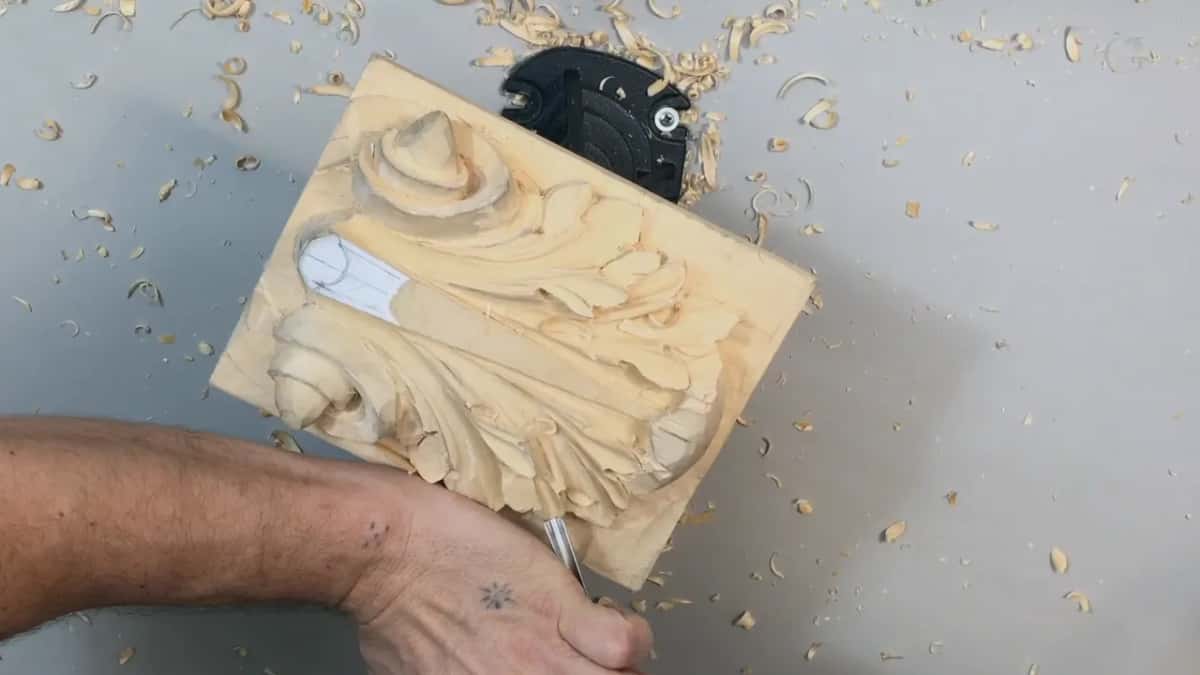 Arm across the lower panel