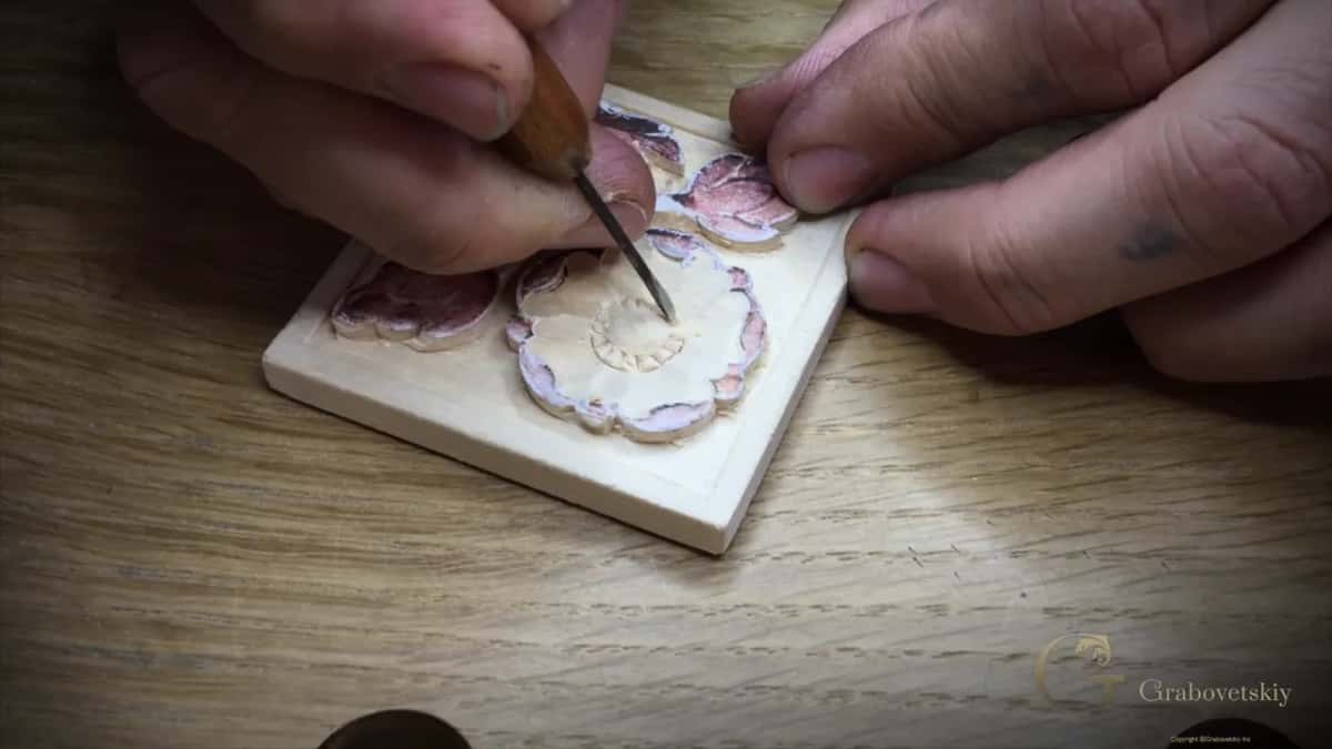 Tiny tool, center beads