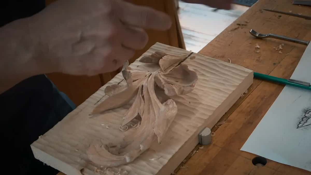The panel seen low, from the side