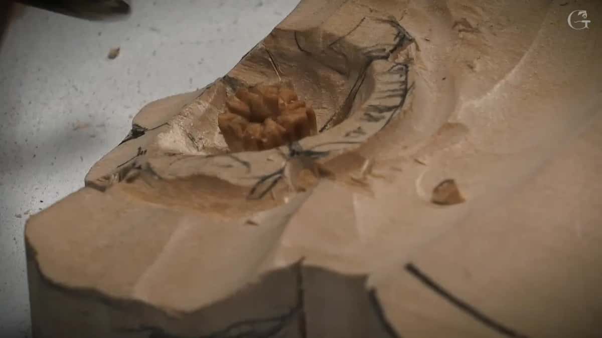 Up close, the round middle is a cluster of tiny chops, with pencil lines drawn around it